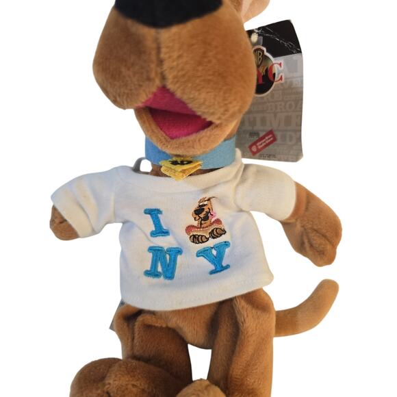 Scooby-Doo 1998 Bean Bag Plush Figure I Love New York Warner Brothers Store NYC - Picture 2 of 6
